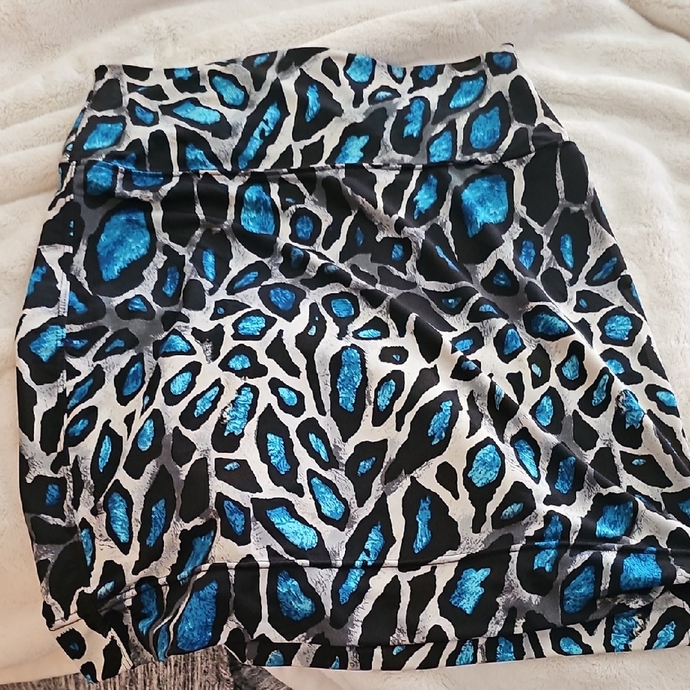 Blue Animal-Print Mini Skirt - Sleek Stretch Style